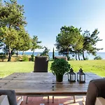 Luna Private Villa *