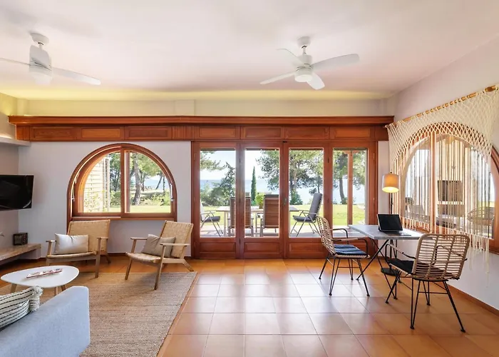 Luna Private Villa *